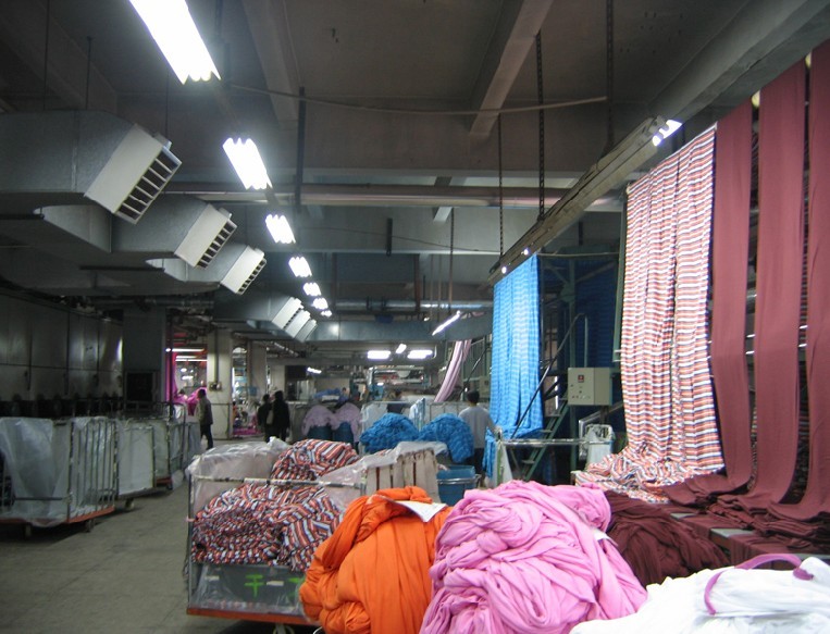 服裝廠降溫設備室內安裝