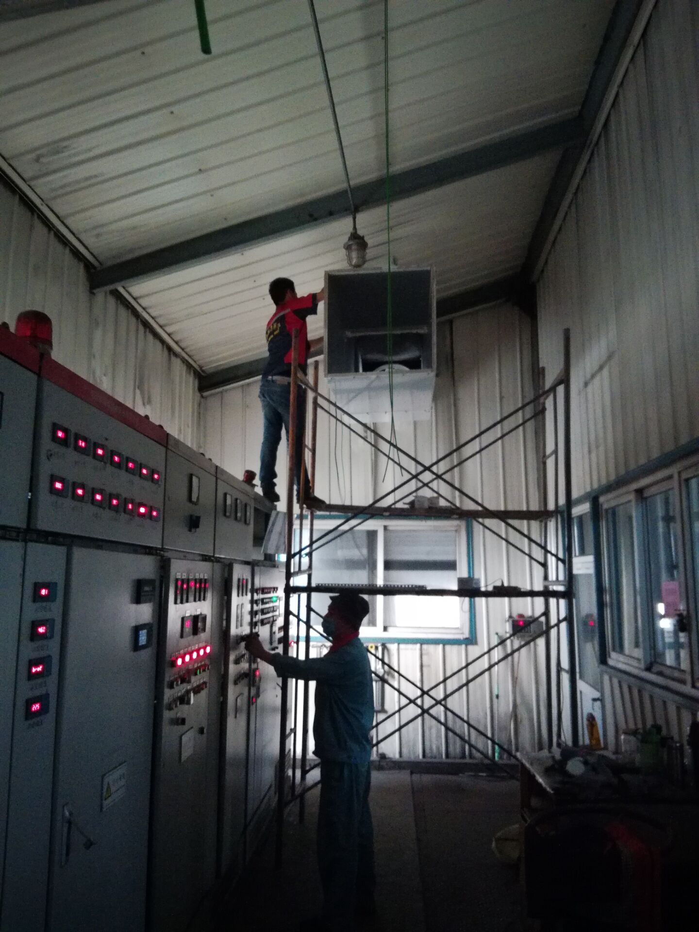 高溫糕點生產(chǎn)車間降溫排風(fēng)系統(tǒng)設(shè)計安裝