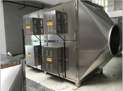 噴漆車間、噴涂車間、烤漆車間、烤漆房、烘干房、印刷車間、太陽能、光伏產業、油墨車間、塑料廠、飼料廠、橡膠廠、化工工廠、制藥廠、造紙廠、電子廠、制藥廠，線路板廠等工廠車間產生廢氣、有機廢氣、廢氣異味臭味等場所的臭氣處理設備。 