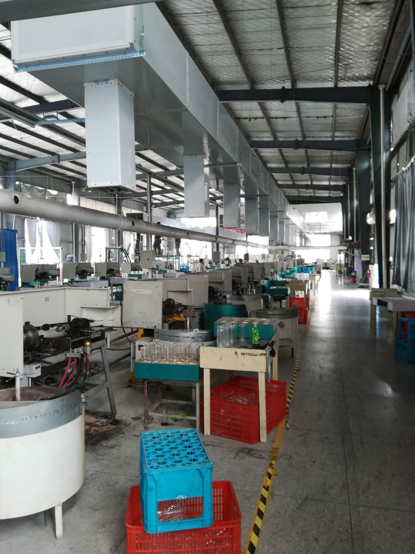 五金汽修廠降溫案例-汽修廠換氣降溫辦法_車間_工位_專業公司