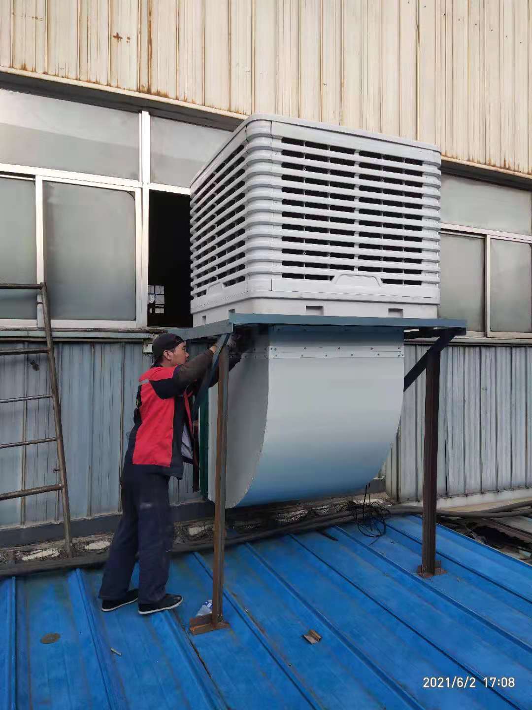 飲料瓶蓋廠(chǎng)工位送風(fēng)降溫方案